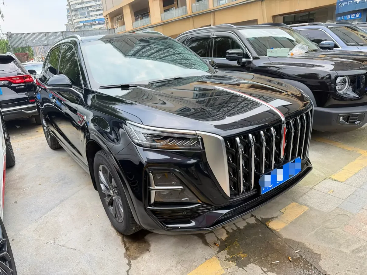 Hongqi HS5
