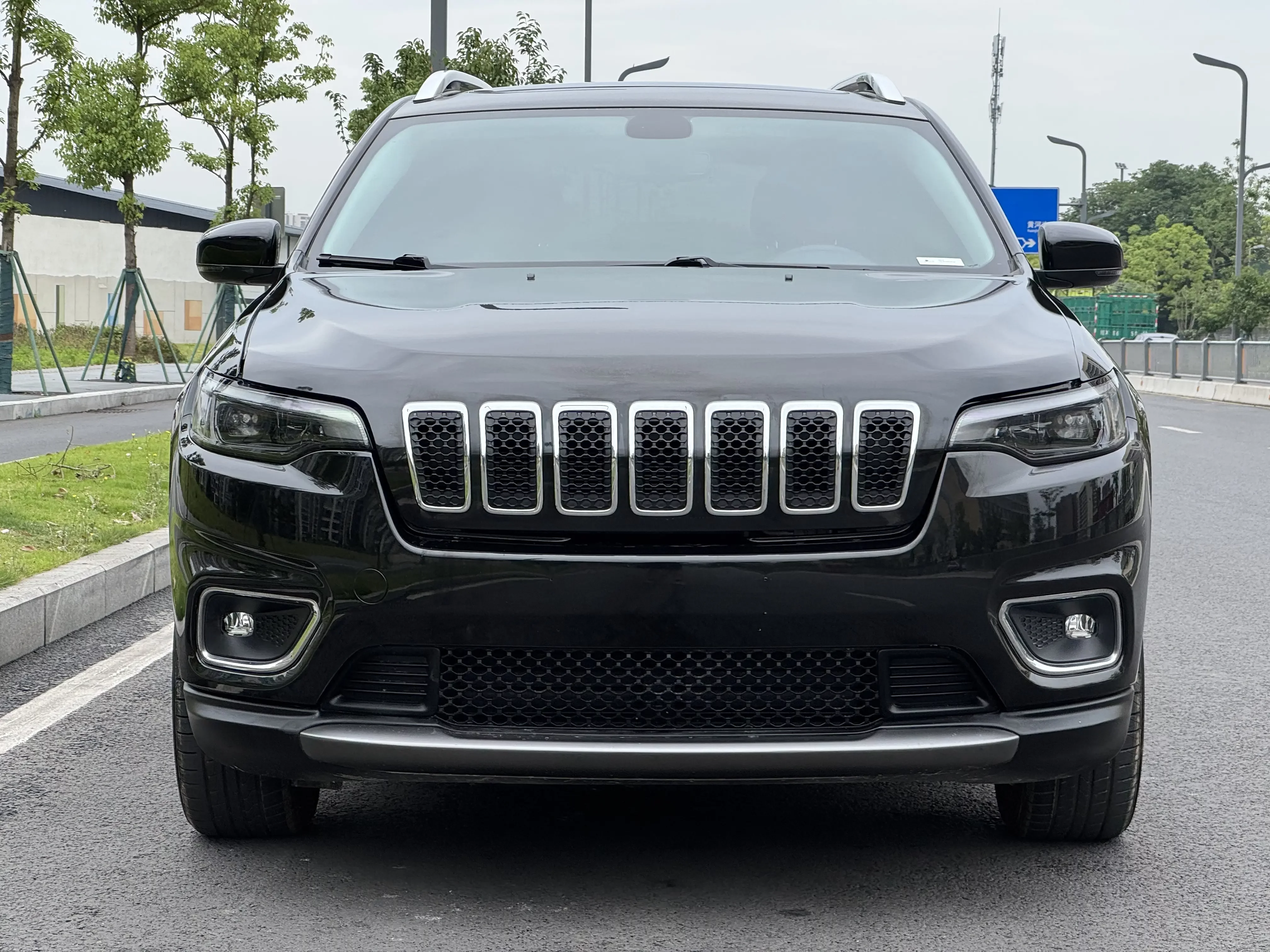 Jeep Cherokee