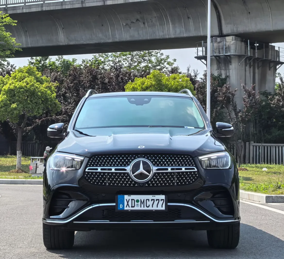 Mercedes-Benz GLE (Imported)