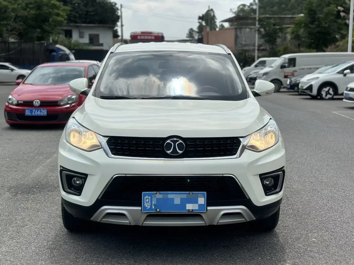 BAIC Shenbao X35
