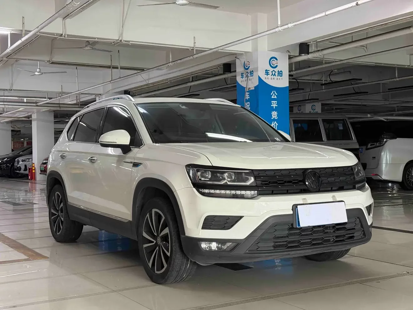 Volkswagen Tharu