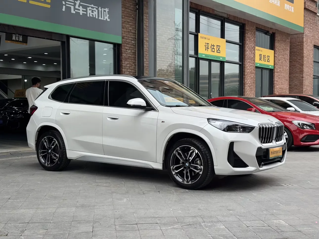 BMW X1