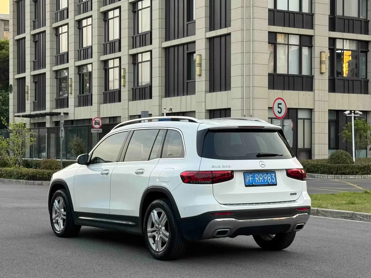 Mercedes-Benz GLB