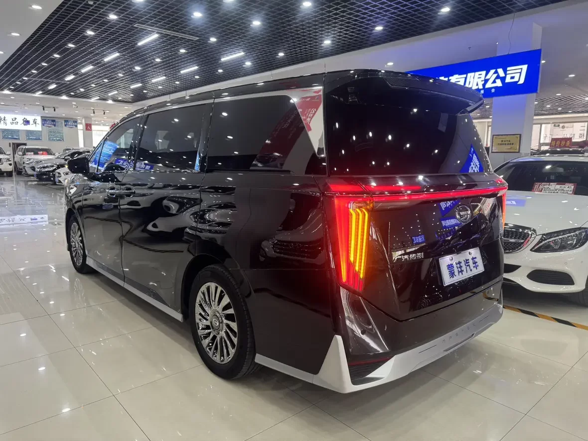 GAC Trumpchi M8