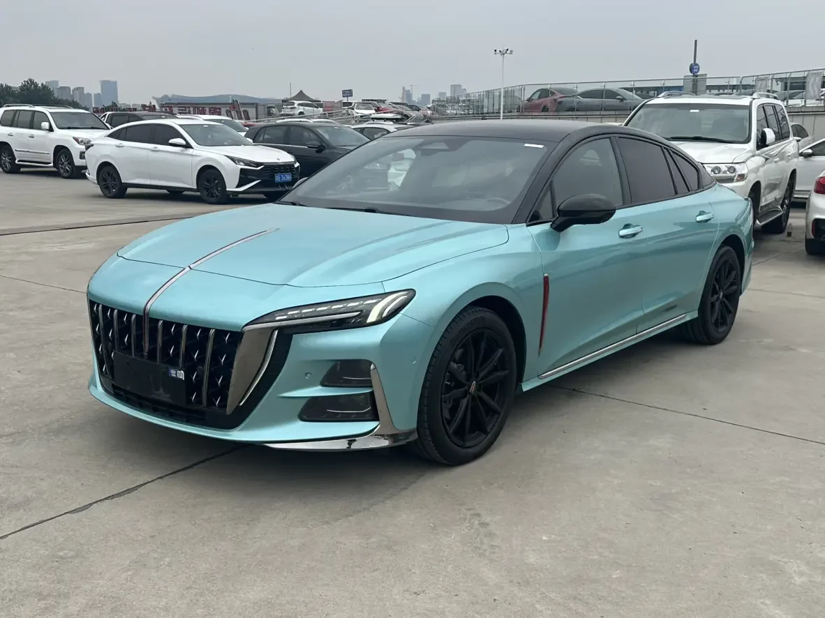 Hongqi H6