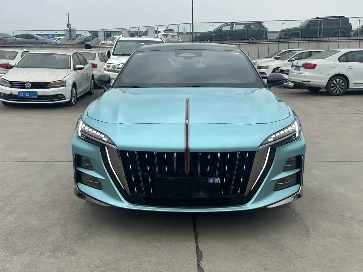 Hongqi H6
