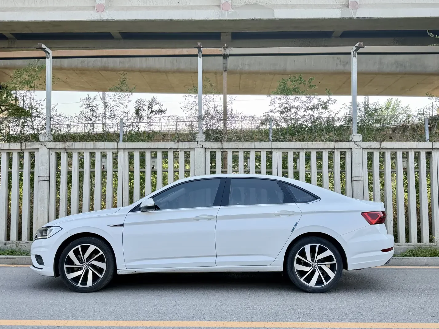 Volkswagen Sagitar