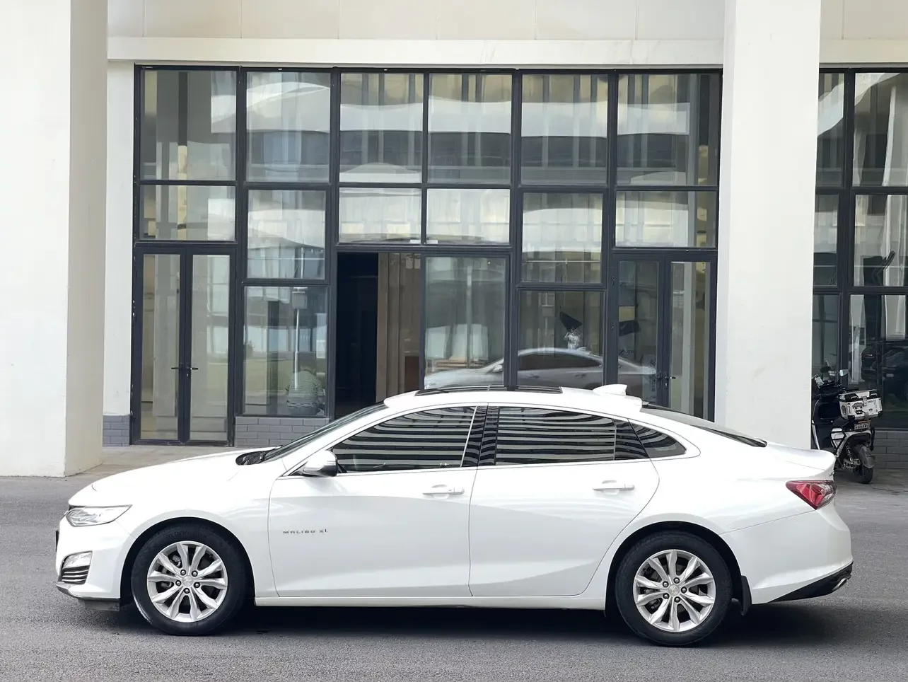 Chevrolet Malibu XL