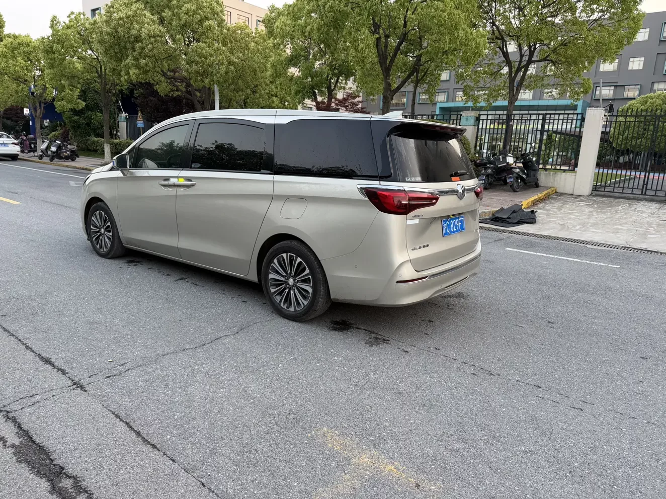 Buick GL8