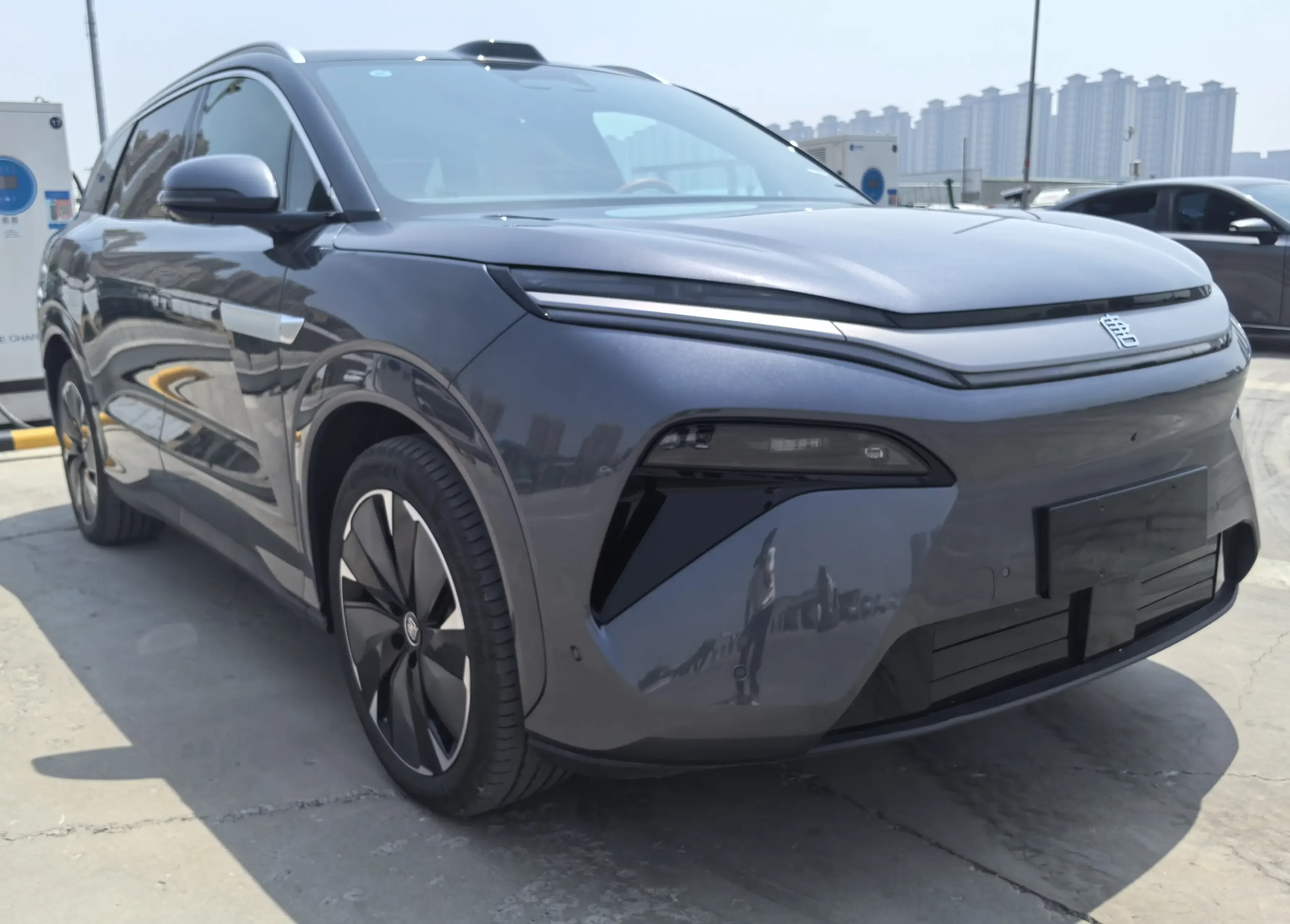 BYD Tang L EV