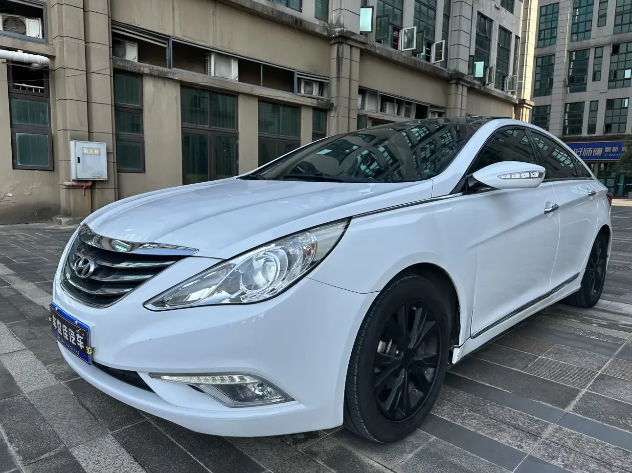 Hyundai sonata eight