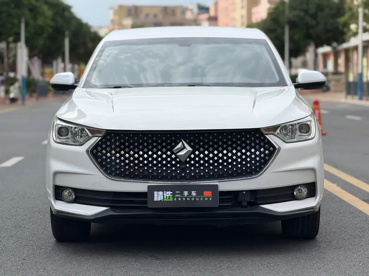 Baojun RC-6