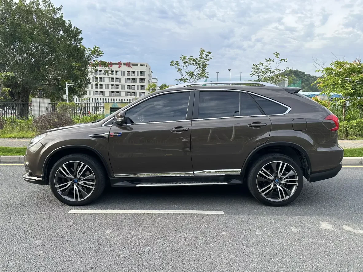 BYD Tang DM
