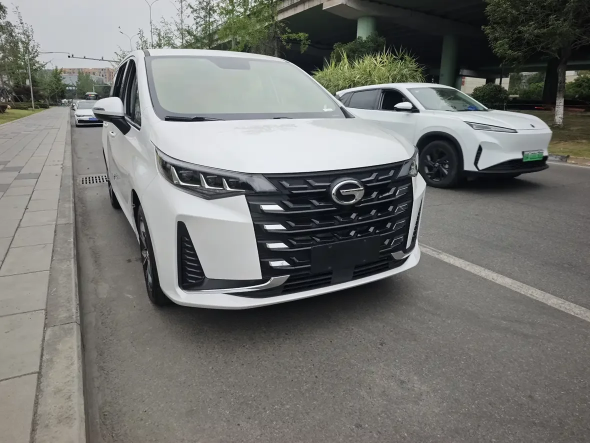 GAC Trumpchi M6