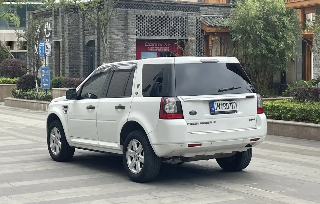 Land Rover Freelander 2