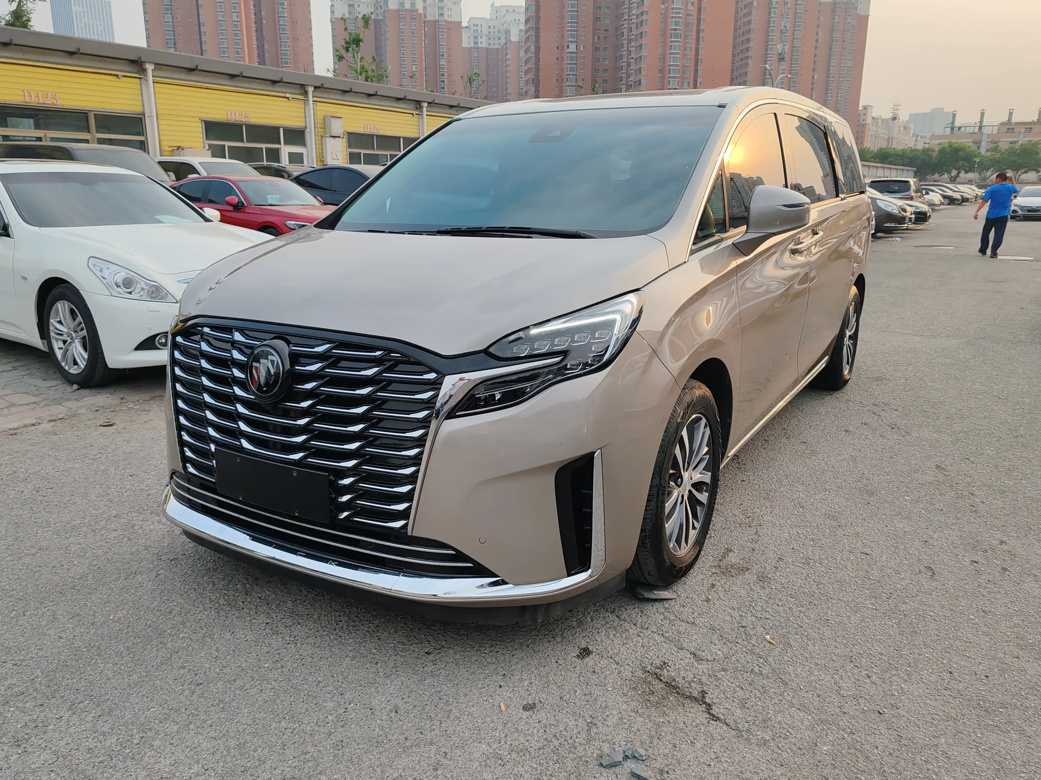 Buick GL8