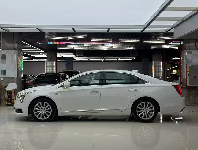 Cadillac XTS