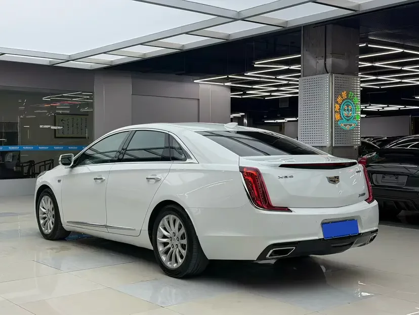 Cadillac XTS