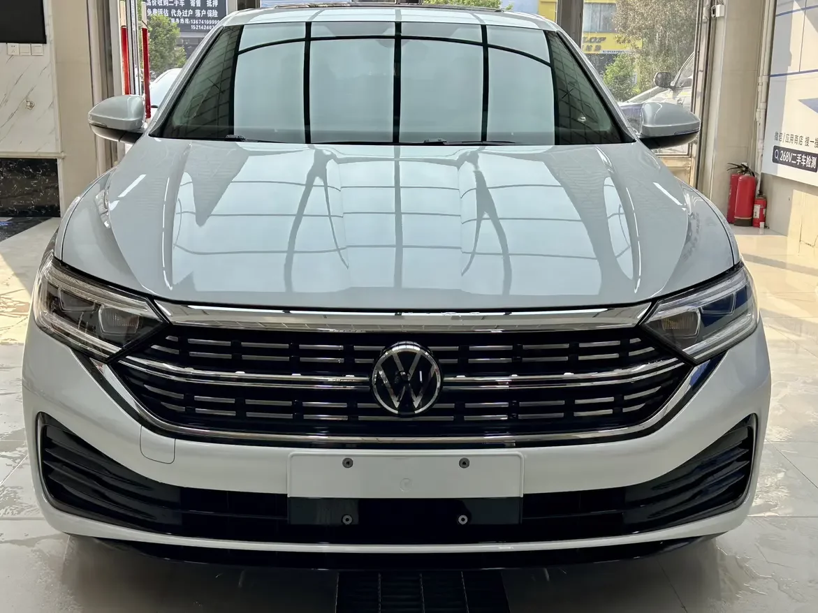Volkswagen Sagitar