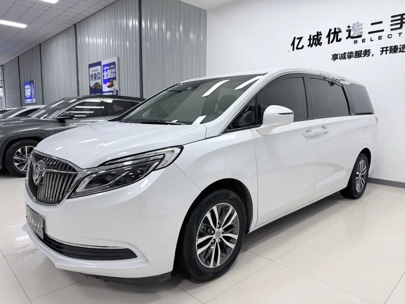 Buick GL8
