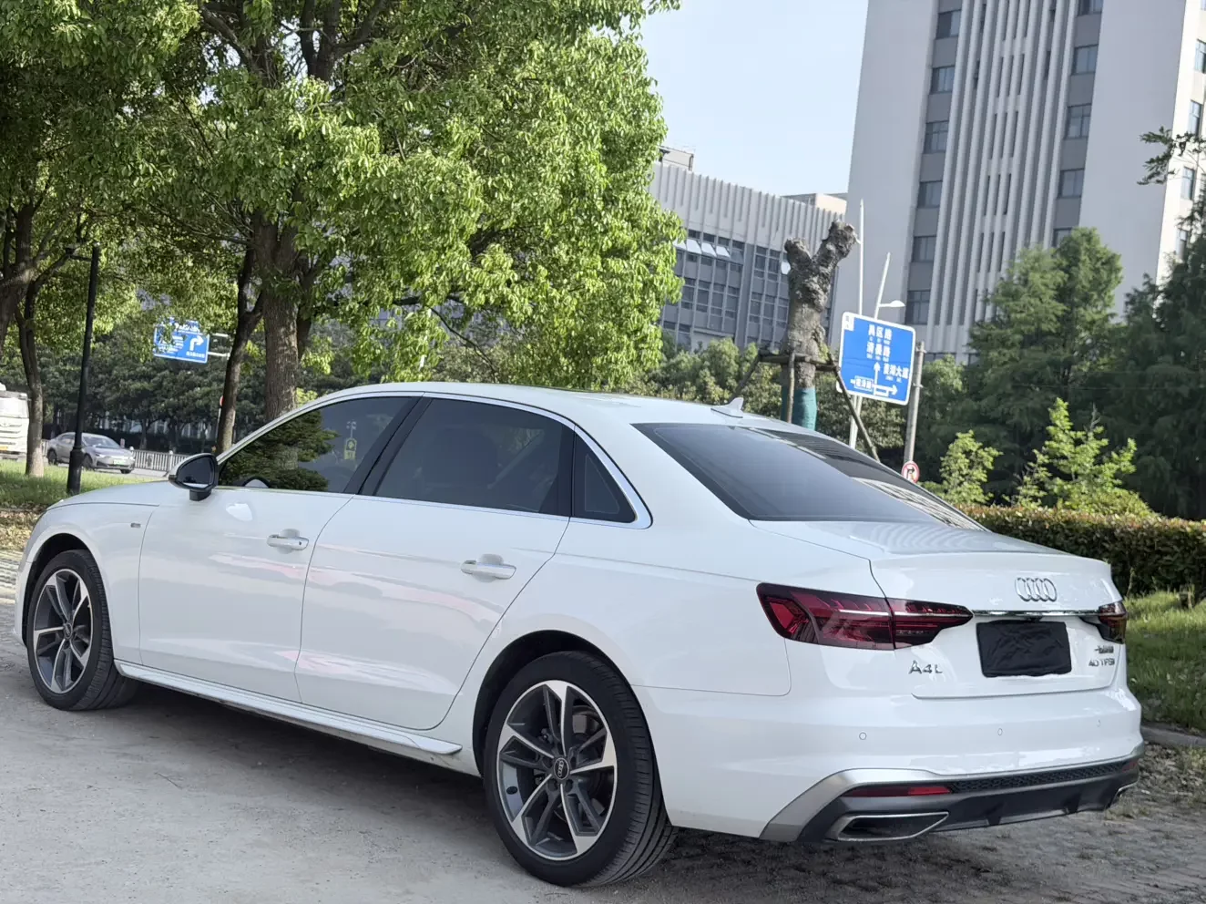 Audi A4L
