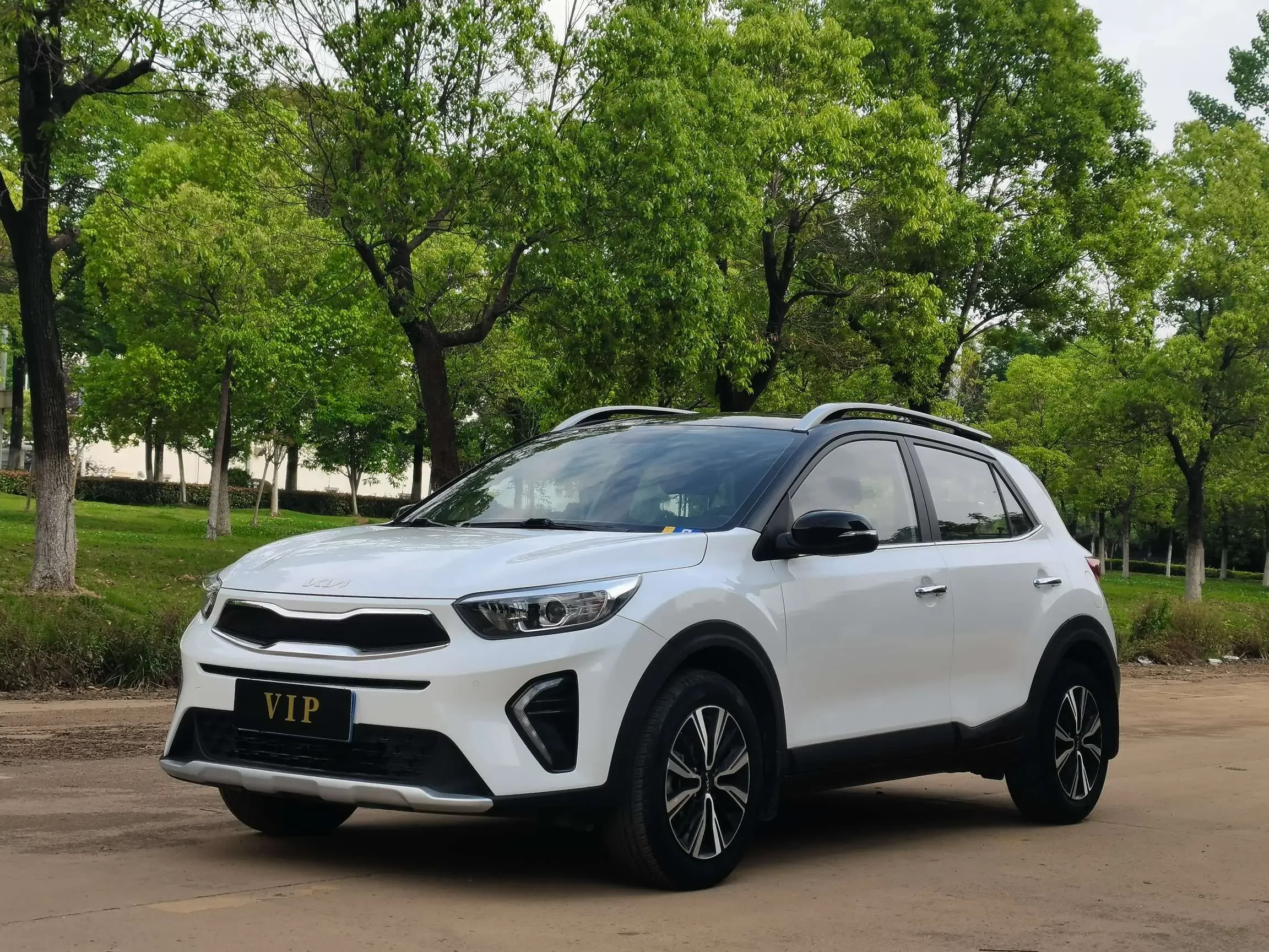Kia KX1