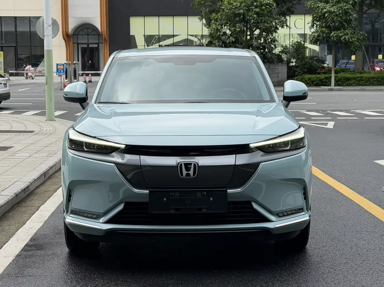 Honda e:NP1 Ji Pai 1
