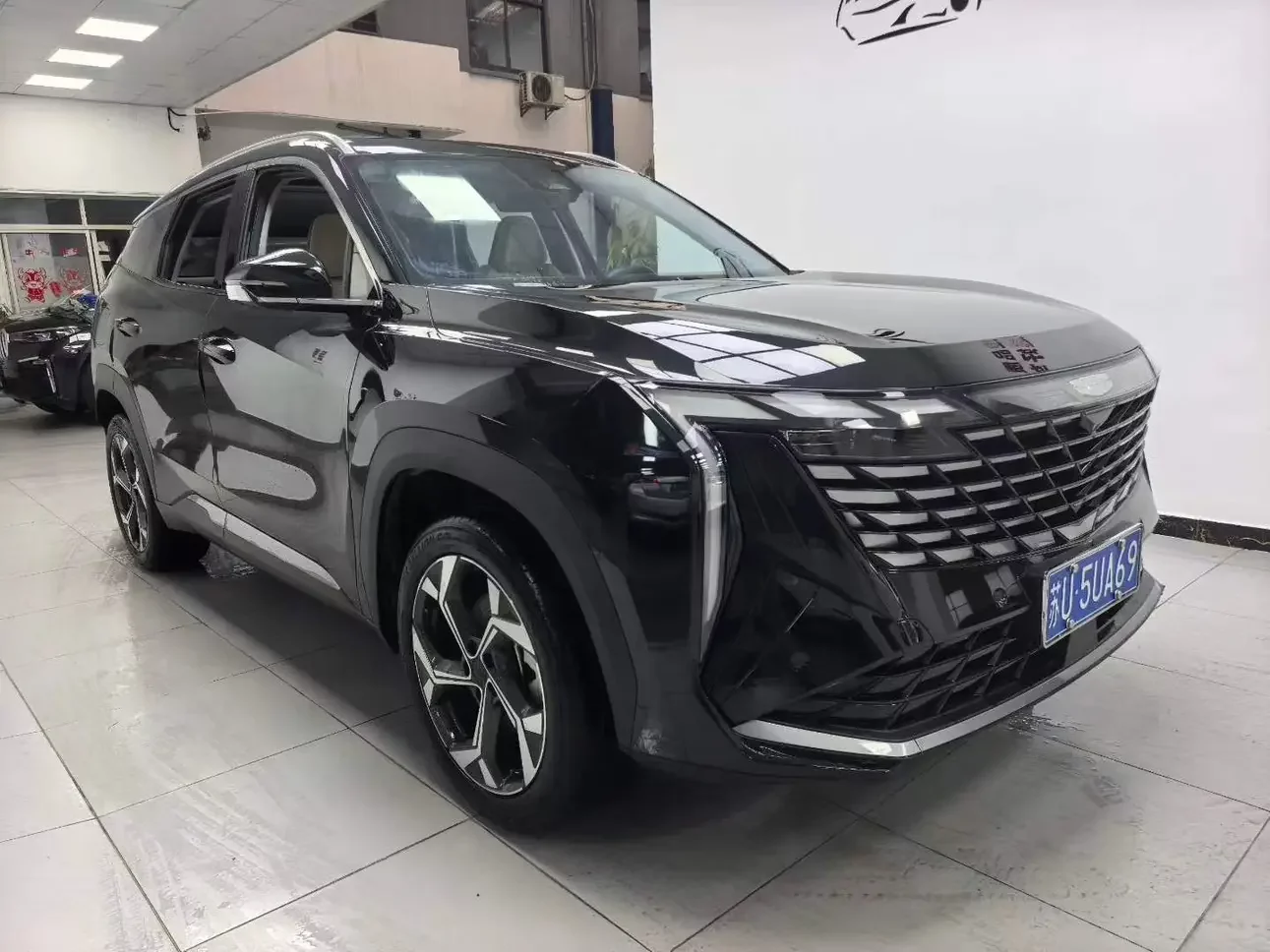 Geely Atlas L