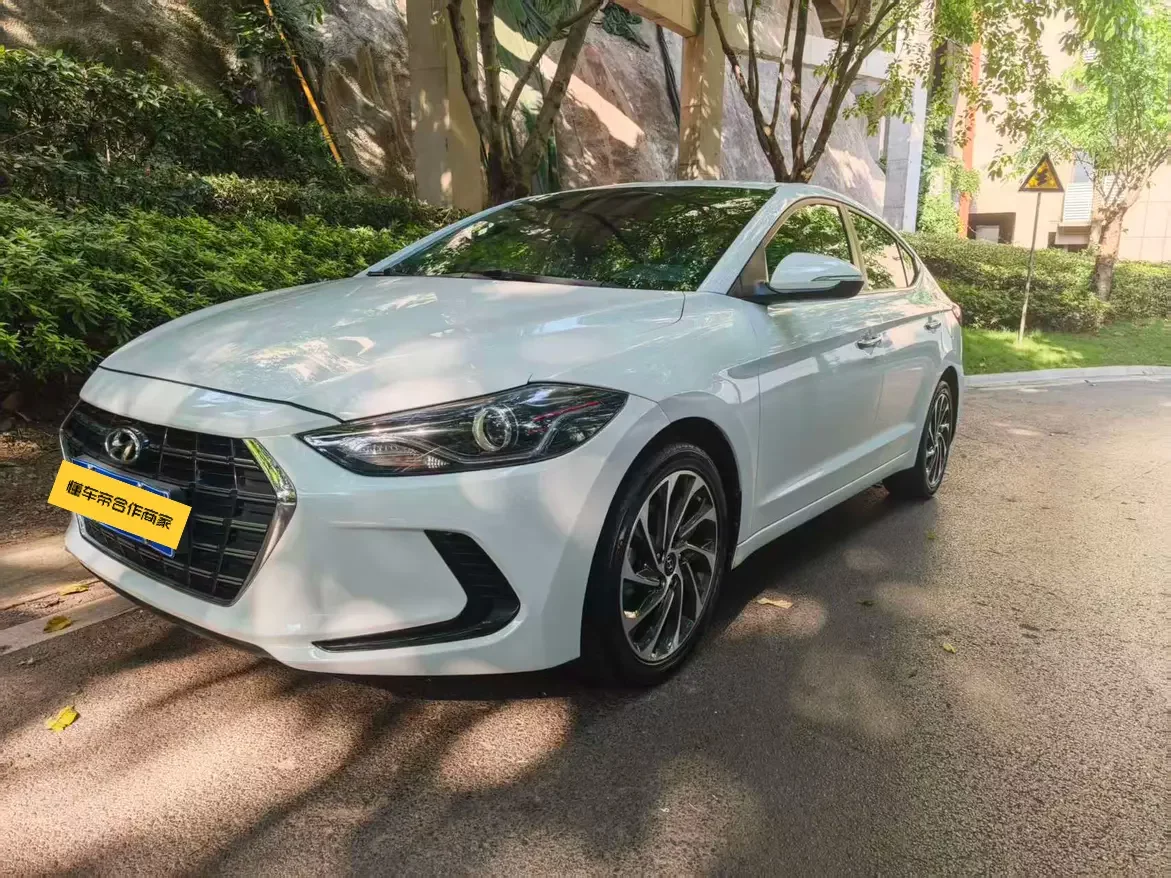 Hyundai lead
