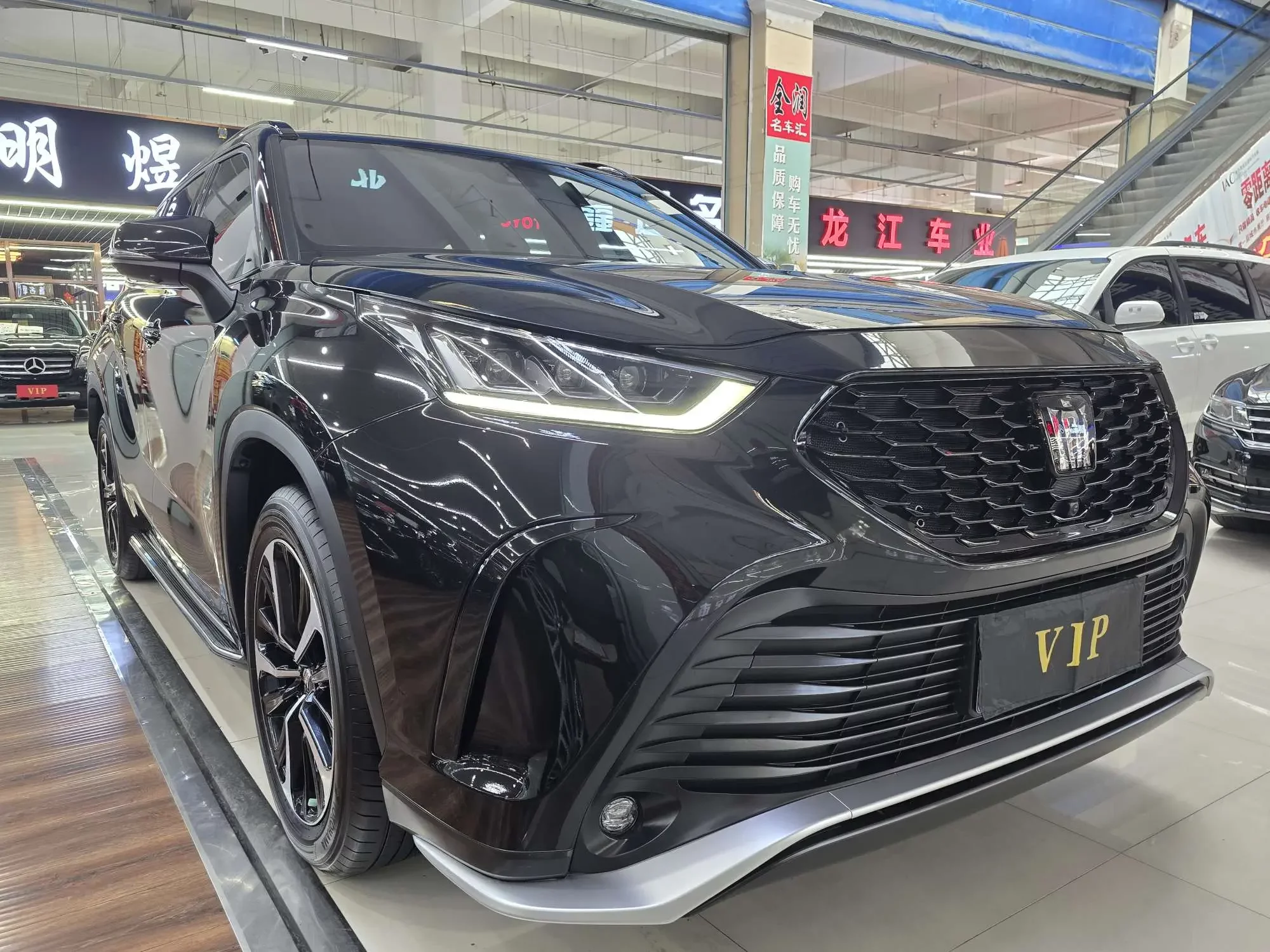Toyota Crown Kluger