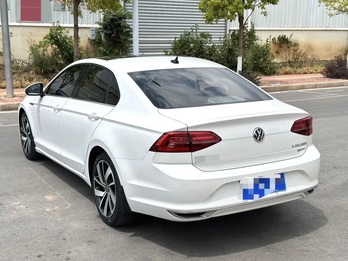 Volkswagen Lamando