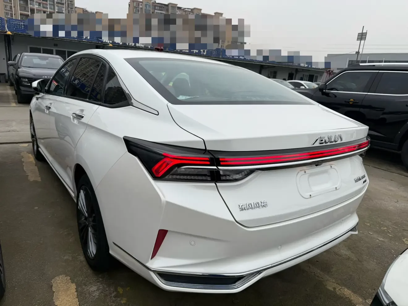 Dongfeng Yixuan MAX