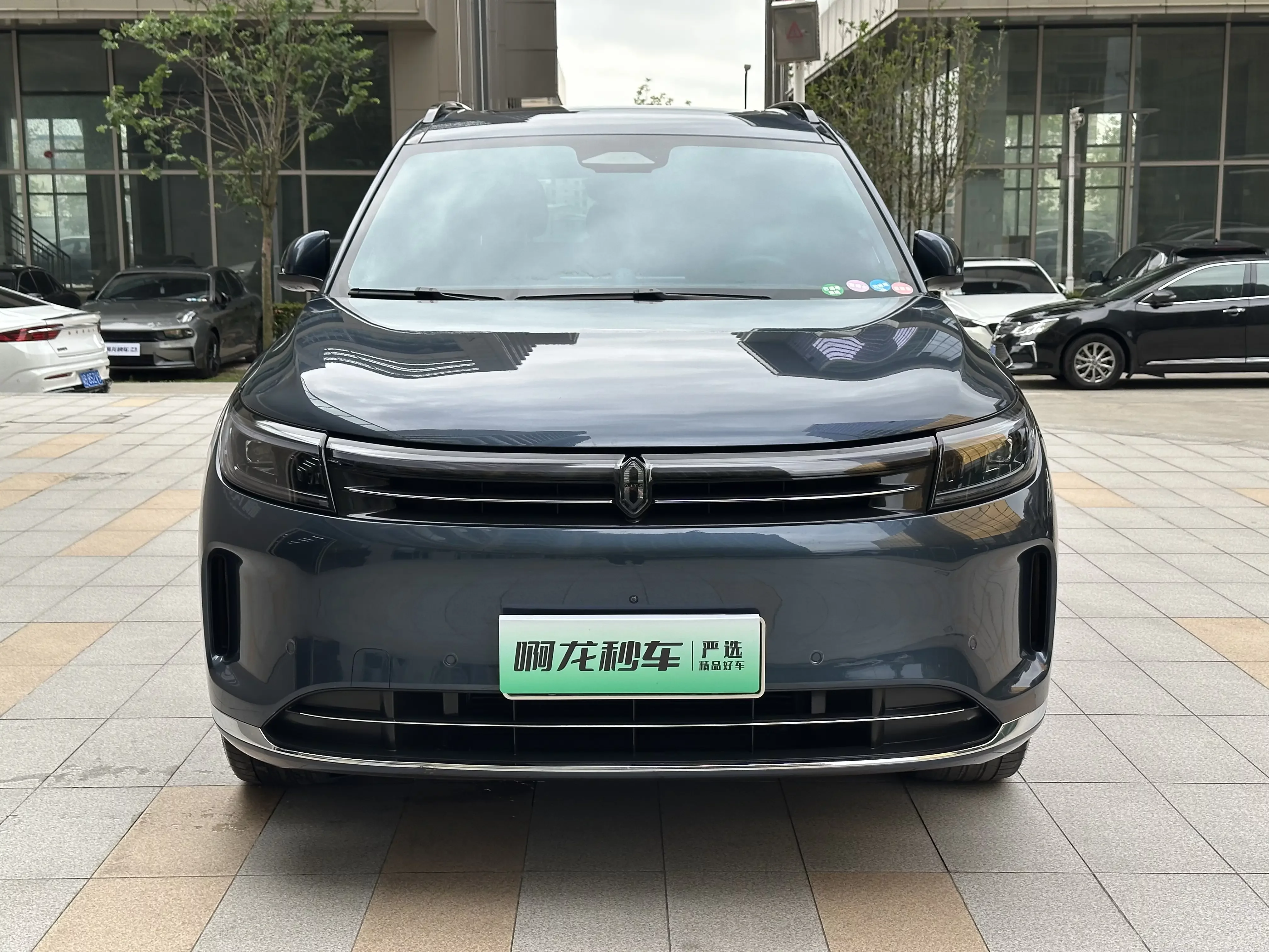 AITO M7 (Wenjie M7)  из Китая