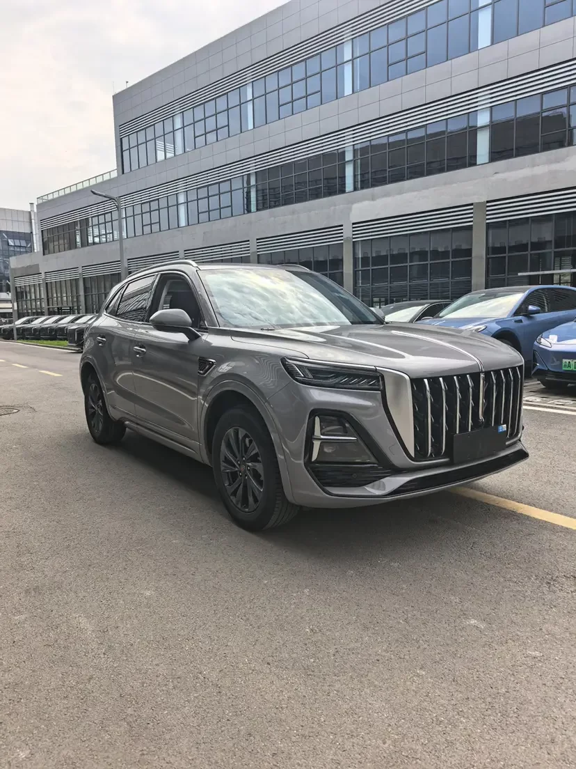 Hongqi HS5
