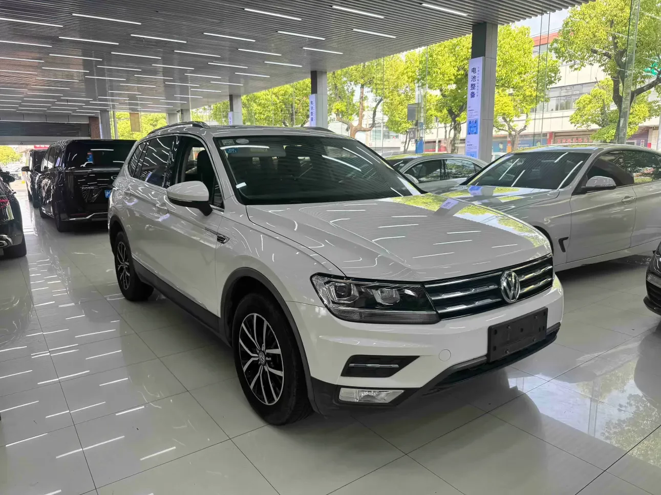Volkswagen Tiguan L