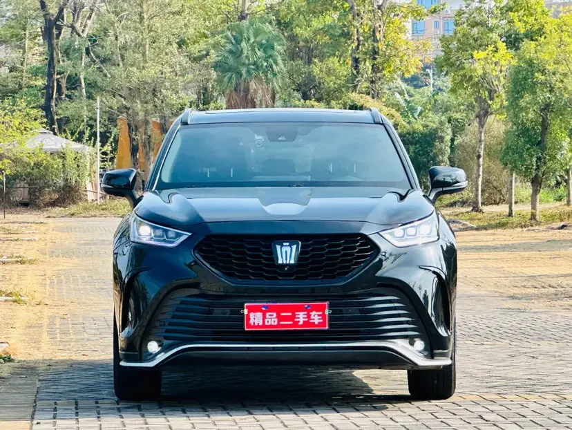 Toyota Crown Kluger