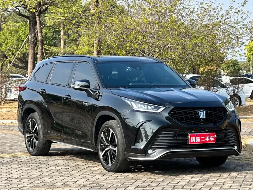 Toyota Crown Kluger