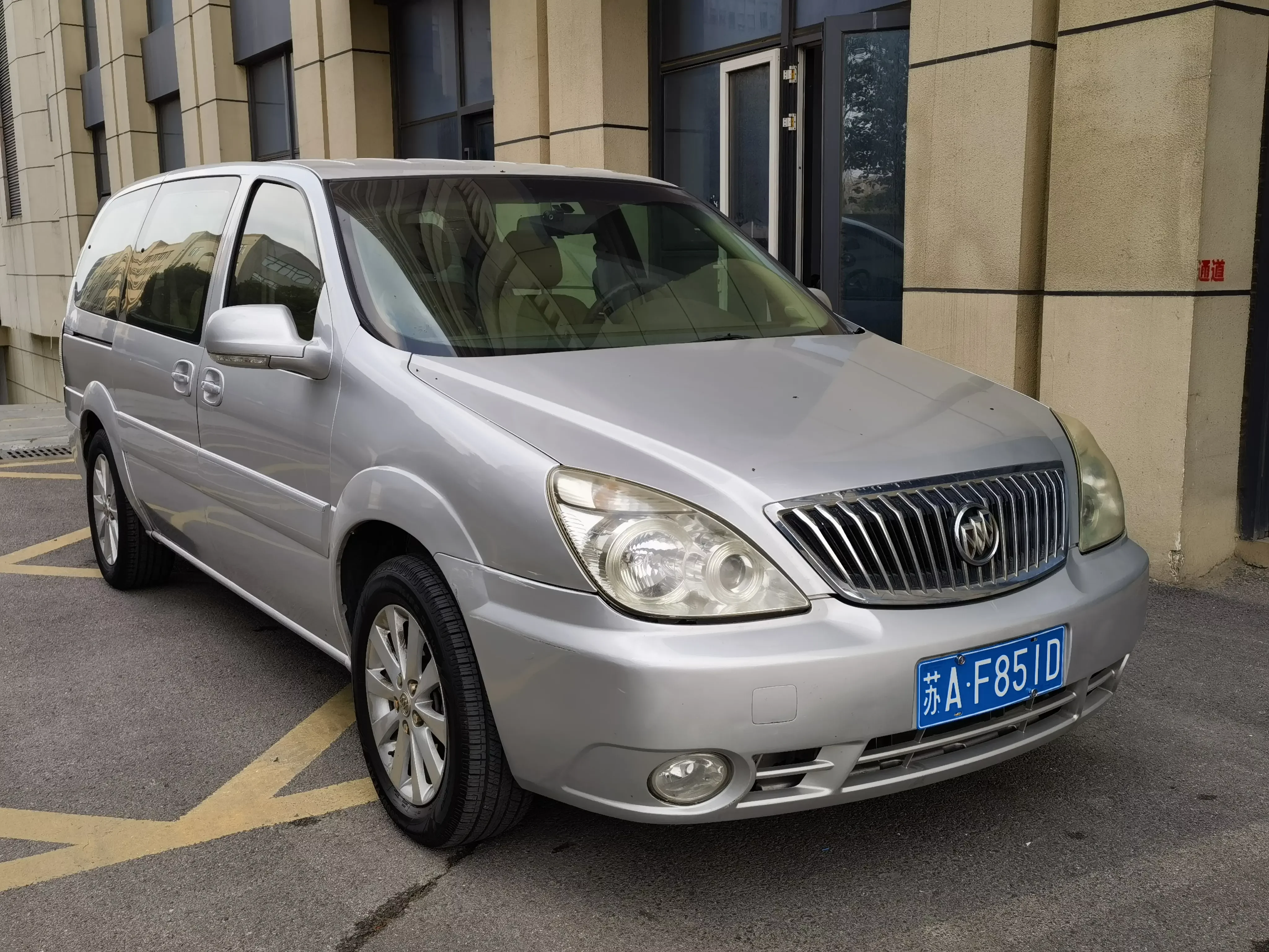 Buick GL8