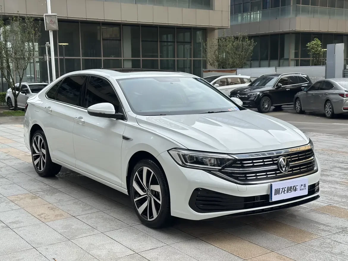Volkswagen Sagitar