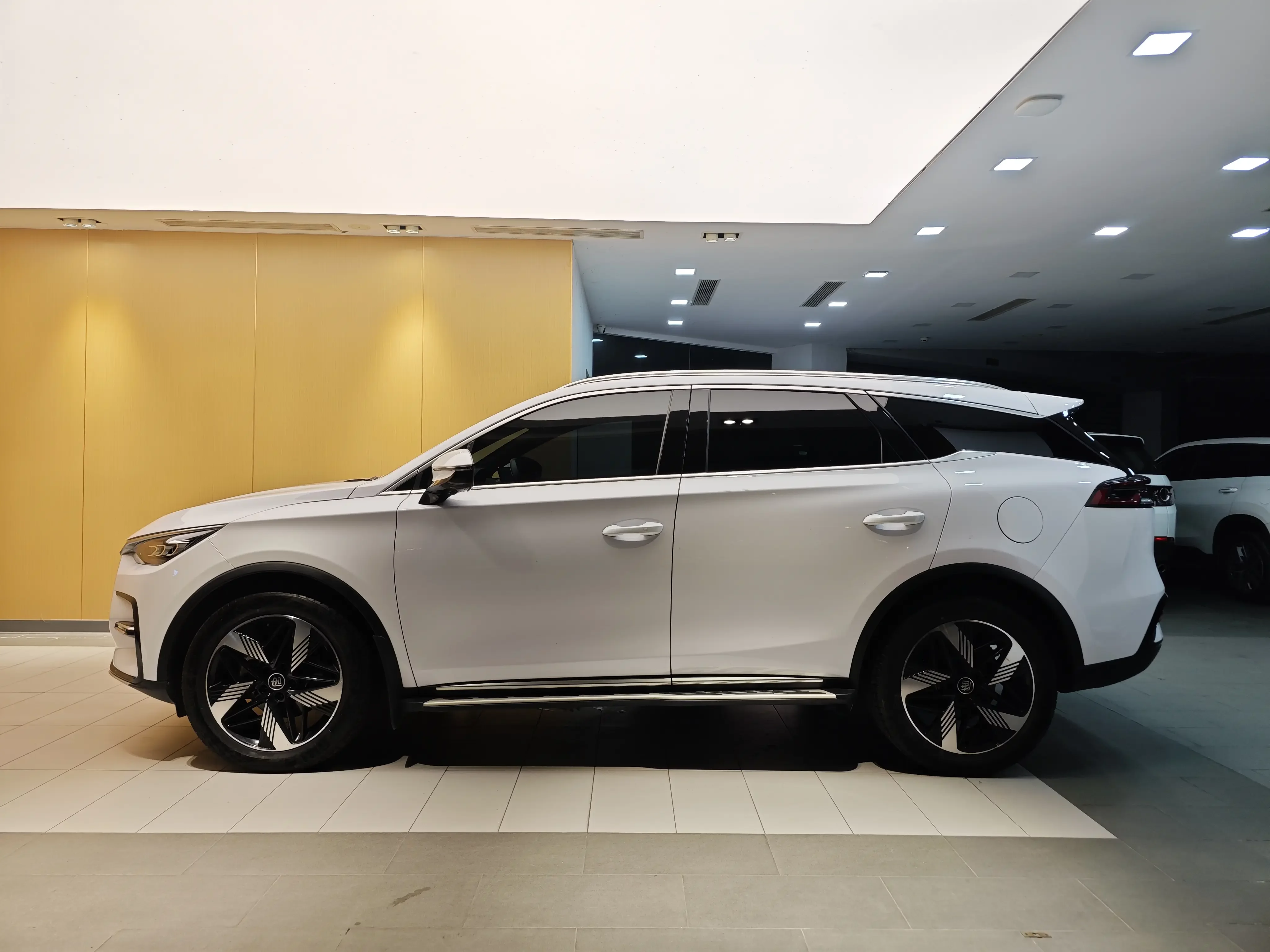 BYD Tang DM
