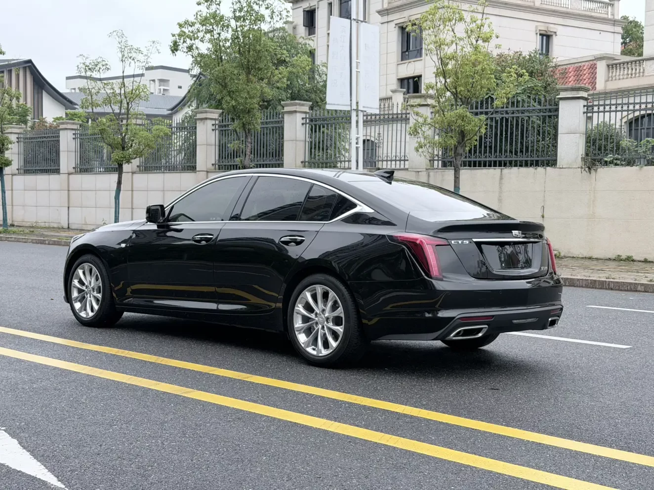 Cadillac CT5