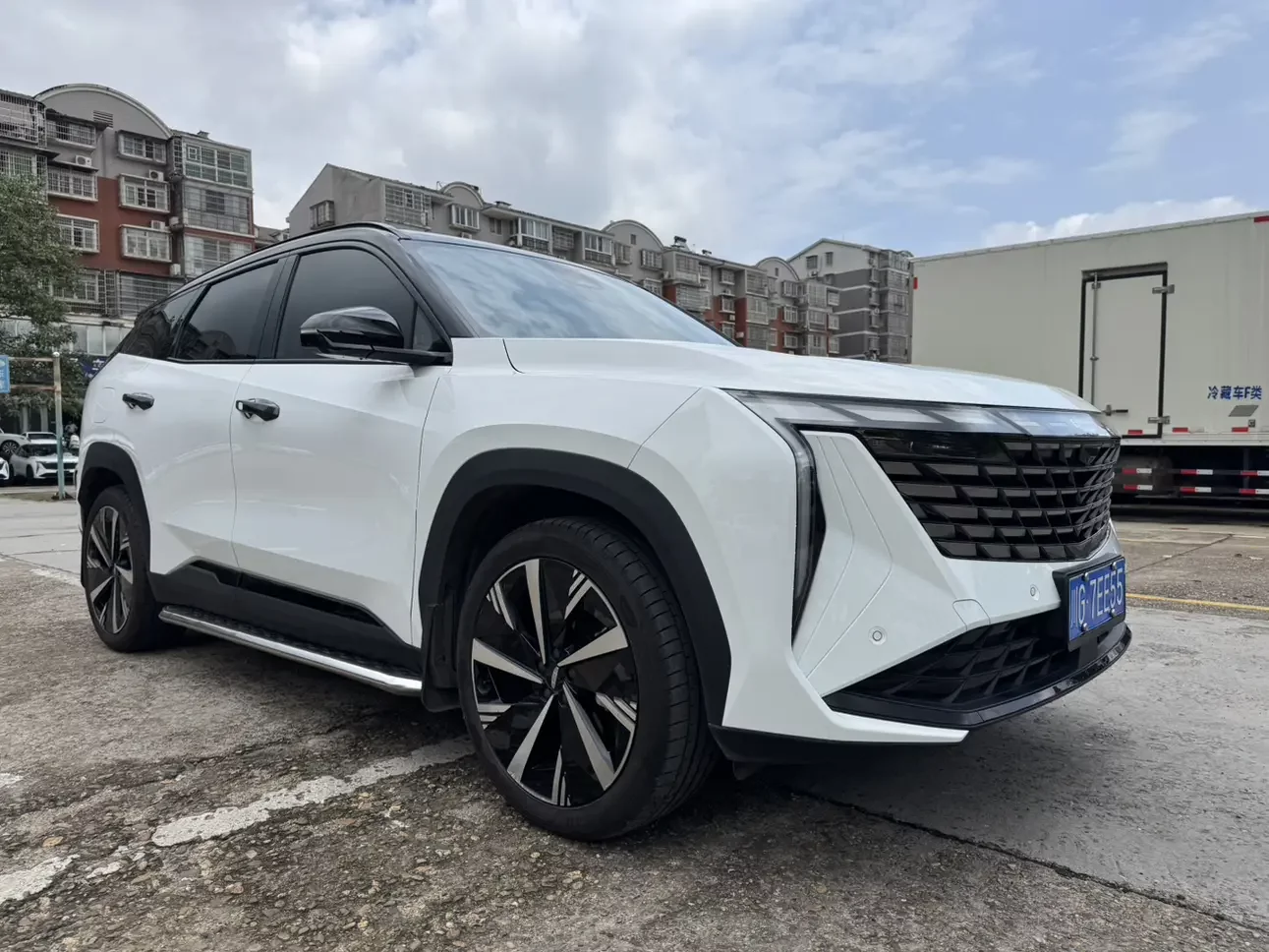 Geely Atlas L