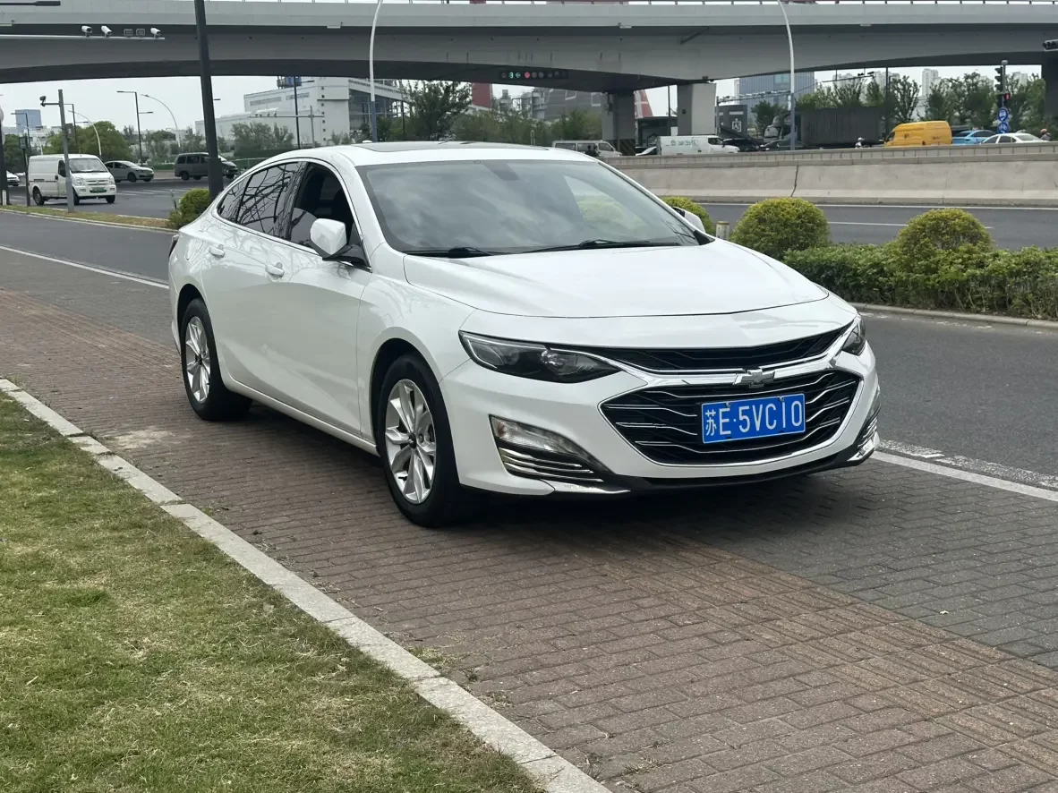 Chevrolet Malibu XL
