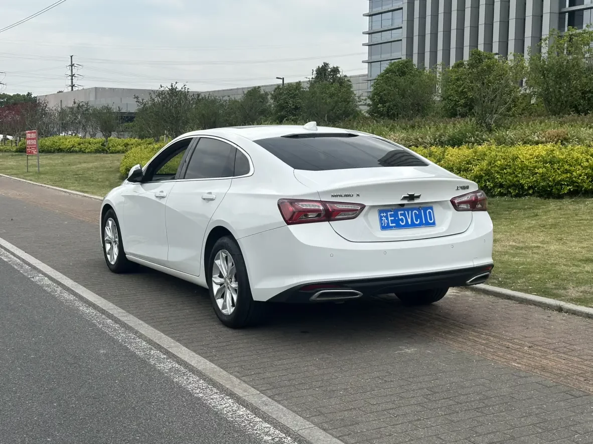 Chevrolet Malibu XL