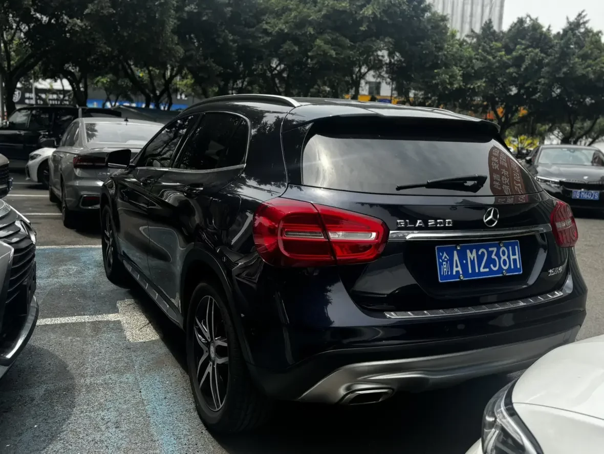 Mercedes-Benz GLA