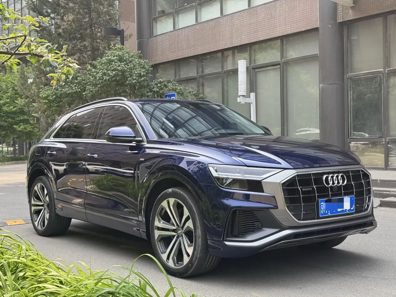 Audi Q8