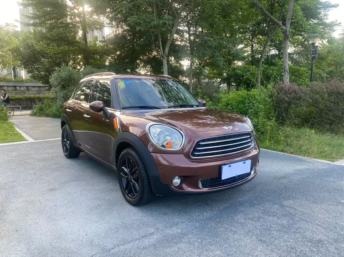 MINI COUNTRYMAN