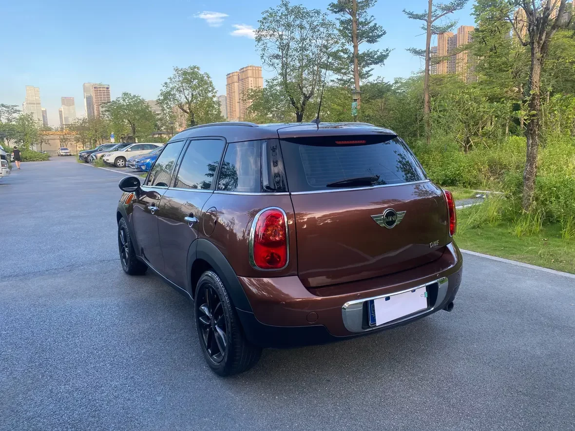 MINI COUNTRYMAN