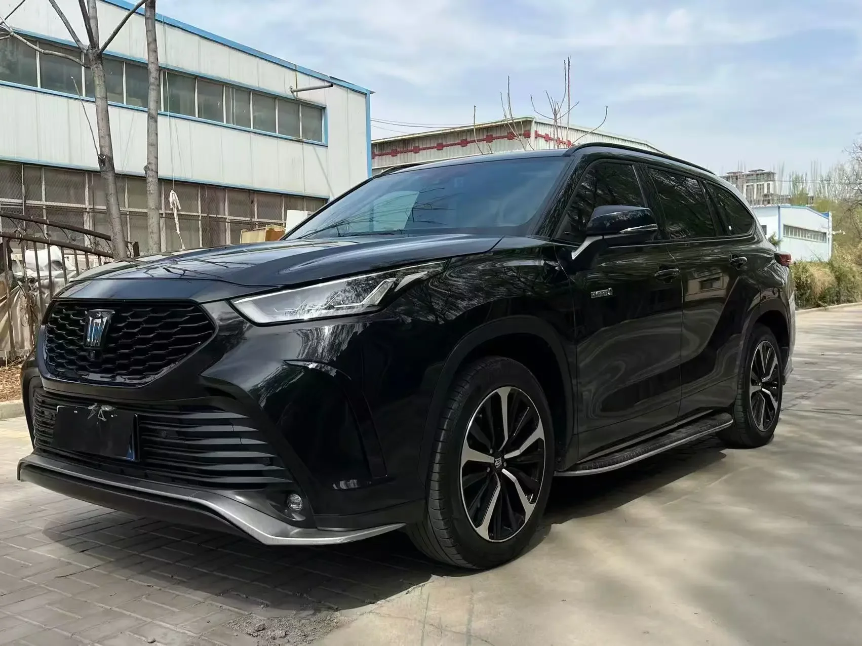 TOYOTA CROWN KLUGER