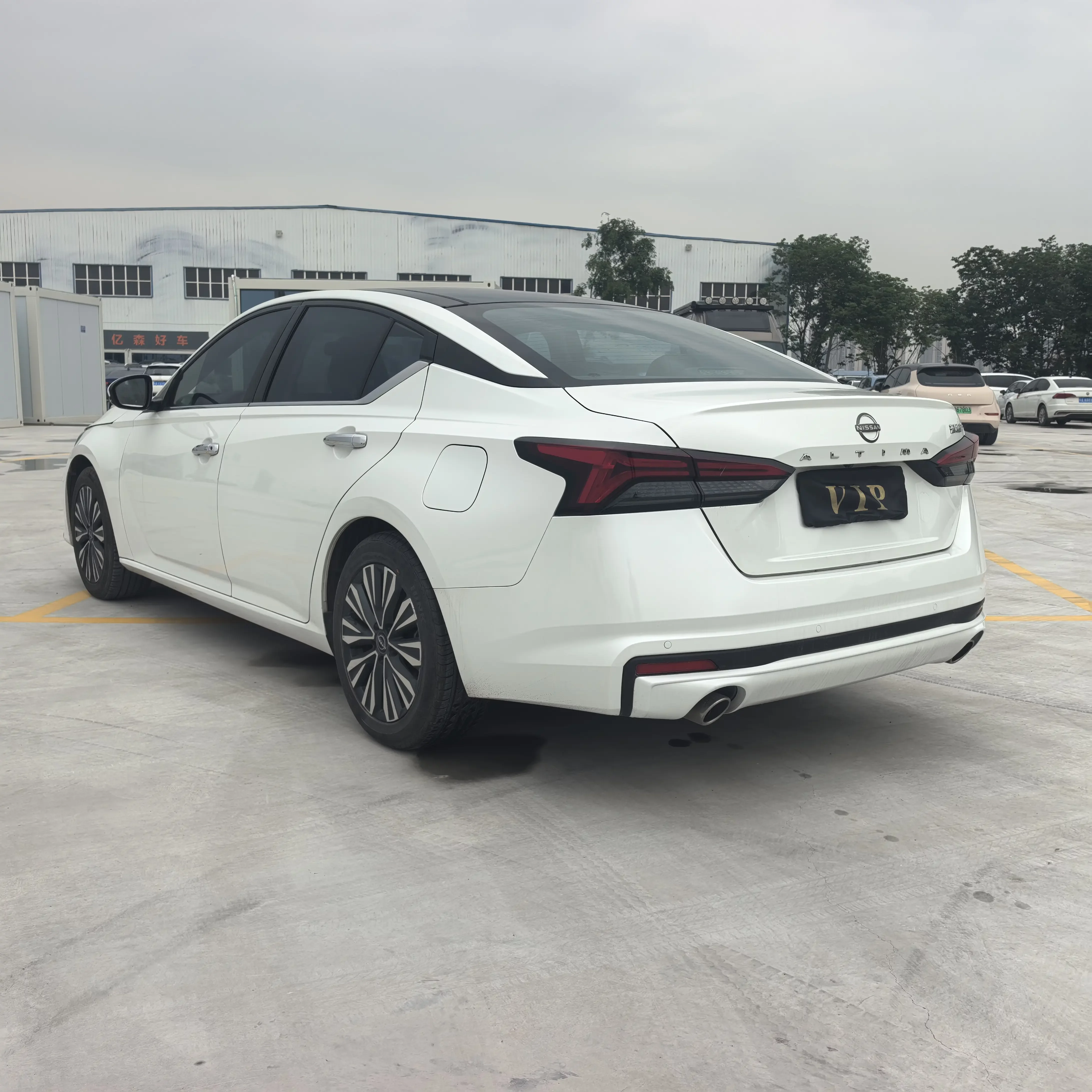 Nissan Altima